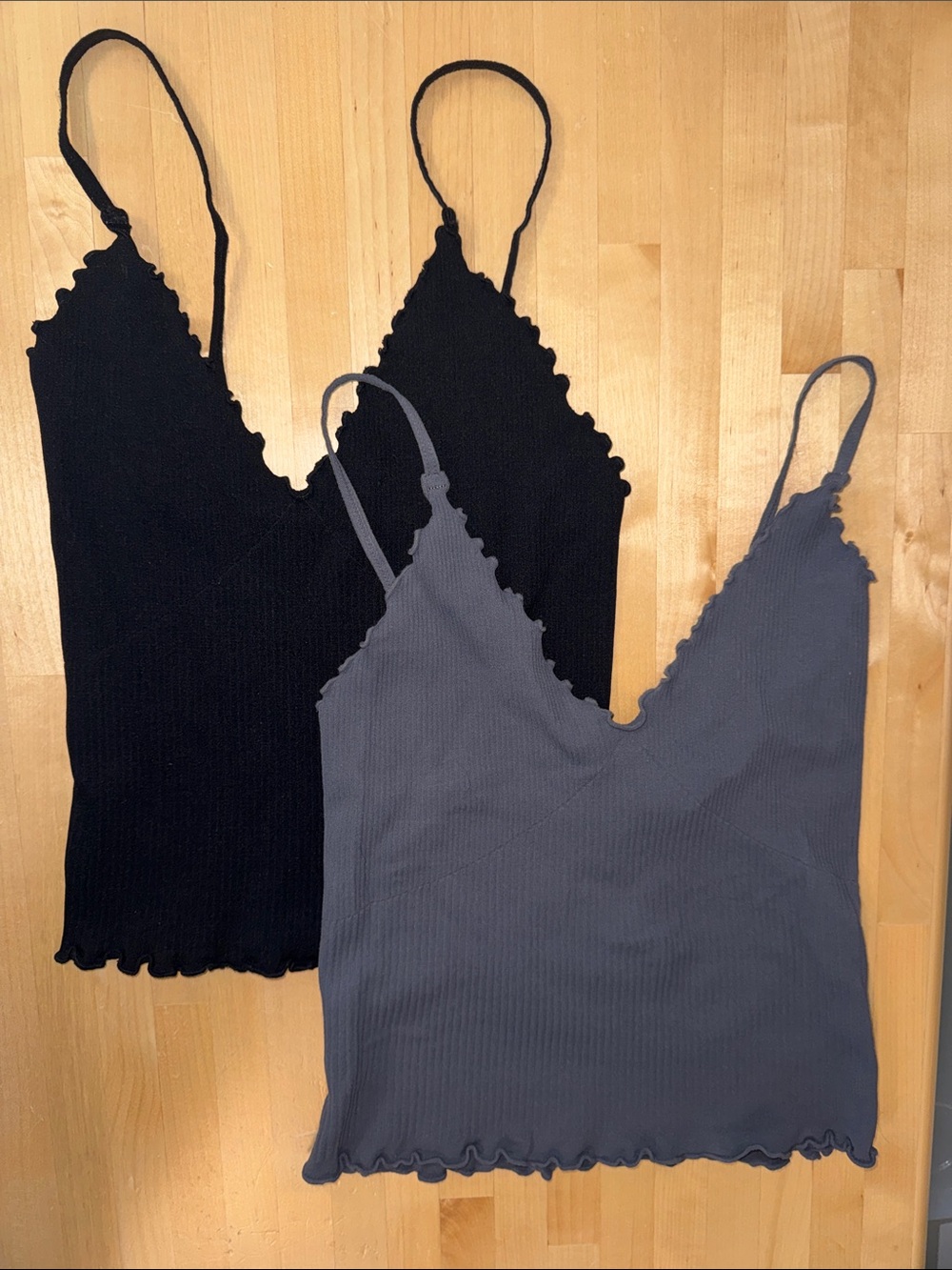 Free People Scallop Edge Ribbed V-Neck Camisoles - Black & Charcoal - XS/S
